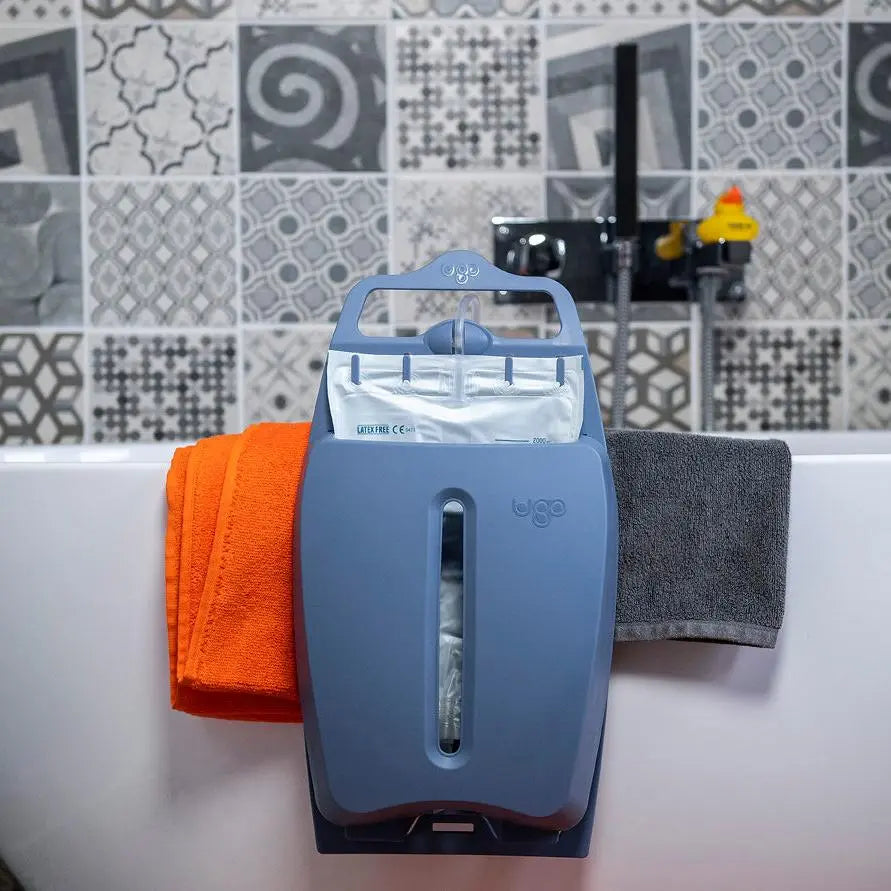 Ugo Stand with Dignity - Freestanding Night Bag Holder